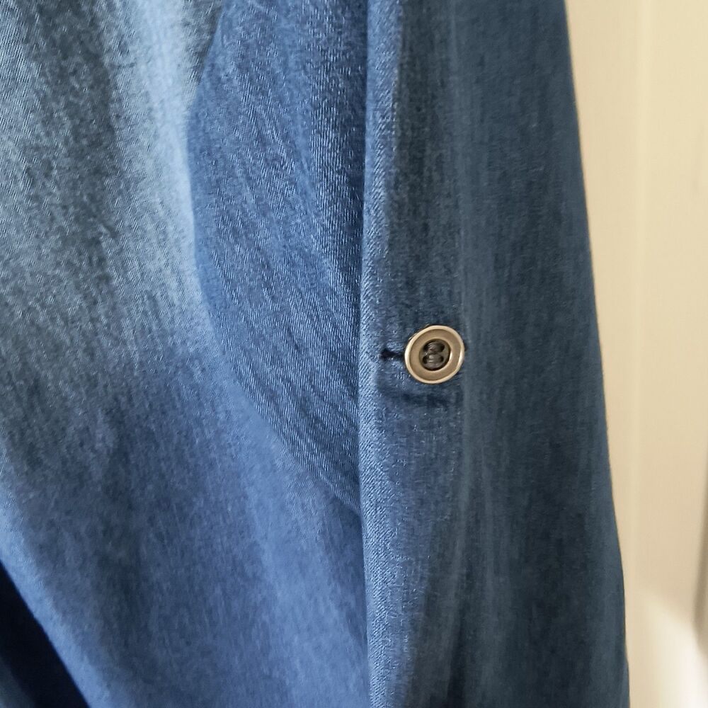 CJ Banks Denim Shirt 2X Blue Tie dye Roll Tab Sleeves Bling Rodeo Festival - Picture 13 of 16